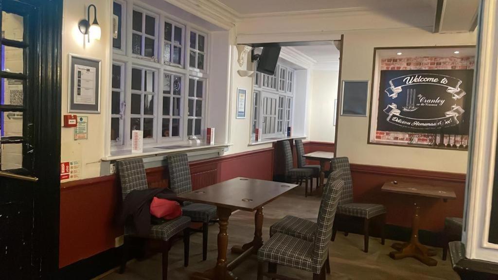 The Cranley Hotel Cranleigh Bagian luar foto